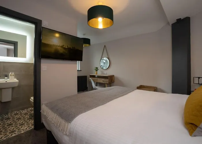 Spacious - Contemporary 2br - - Parking